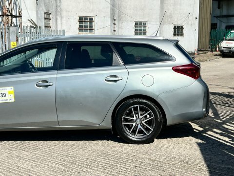 Toyota Auris 1.33 Dual Vvt-i Icon Euro 5 Ss Brown #14