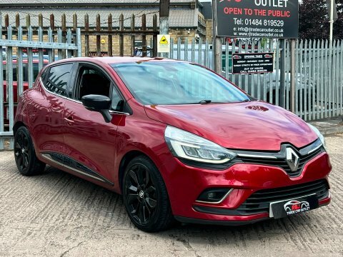 Renault Clio Dynamique S Nav Red #2