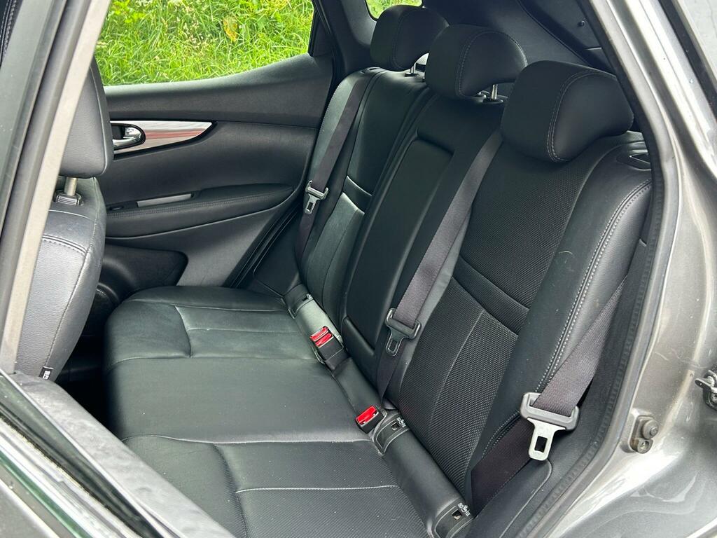 Nissan Qashqai 1.6 N-connecta Dig-t 163 Bhp Black #22
