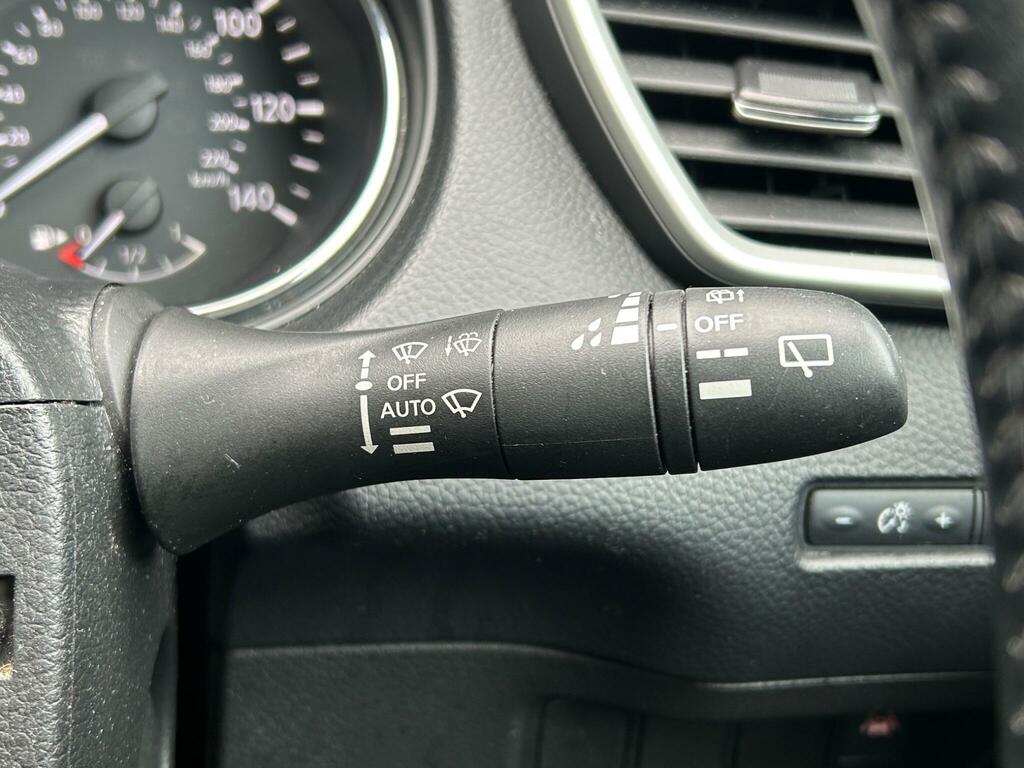 Nissan Qashqai 1.6 N-connecta Dig-t 163 Bhp Black #32