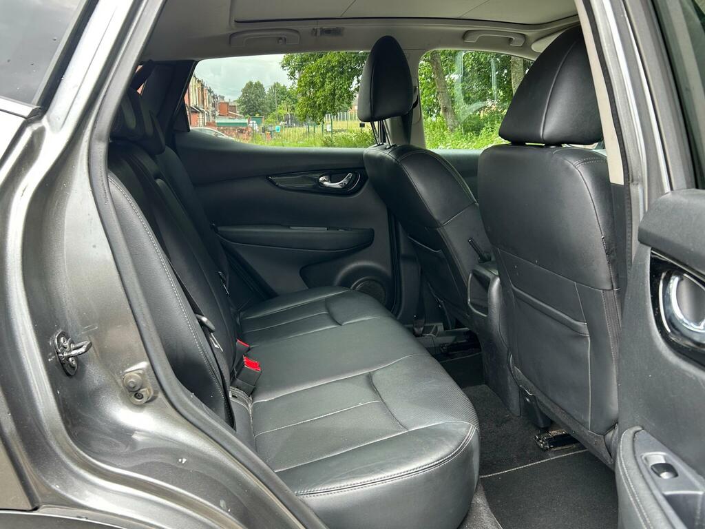 Nissan Qashqai 1.6 N-connecta Dig-t 163 Bhp Black #27