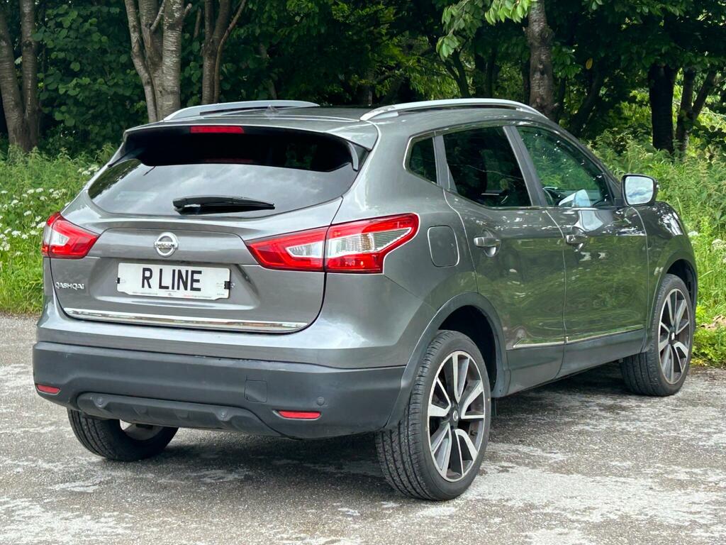 Nissan Qashqai 1.6 N-connecta Dig-t 163 Bhp Black #13