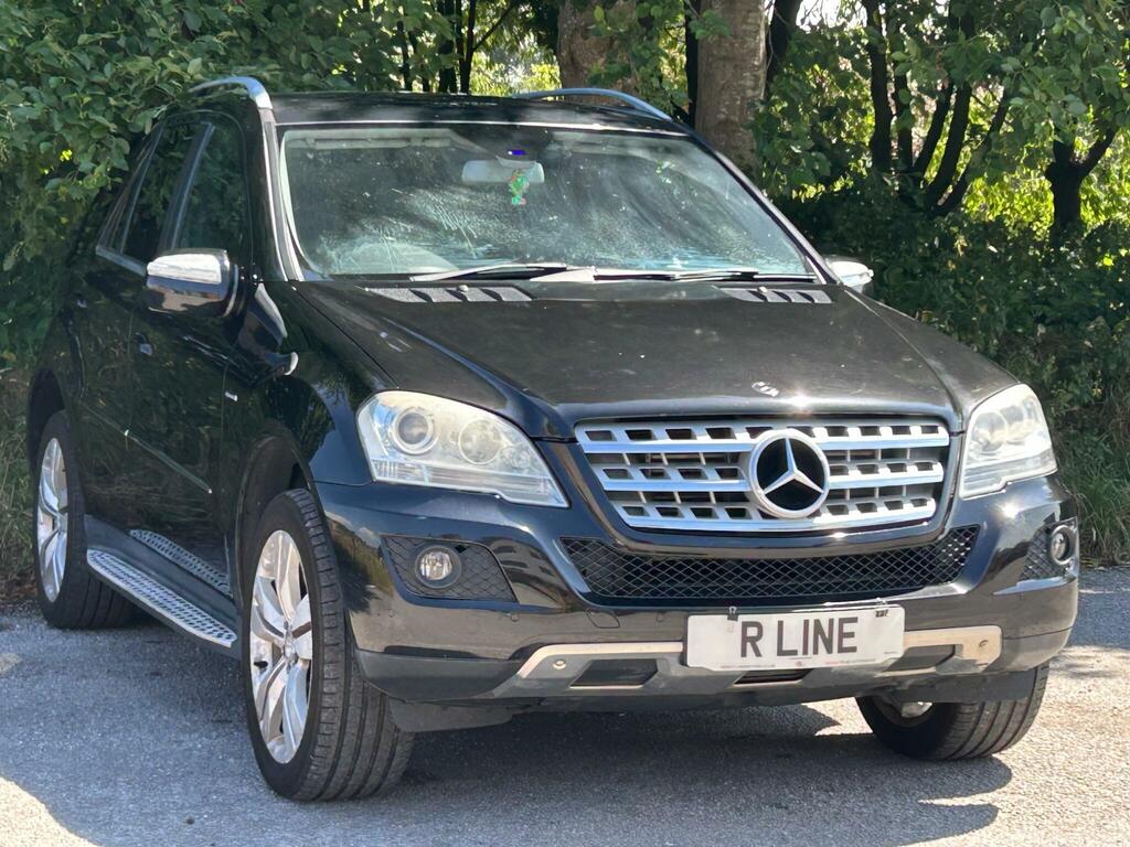 Mercedes-Benz M Class 3.0 Ml300 Cdi V6 Blueefficiency Sport Tiptronic 4W Black #3