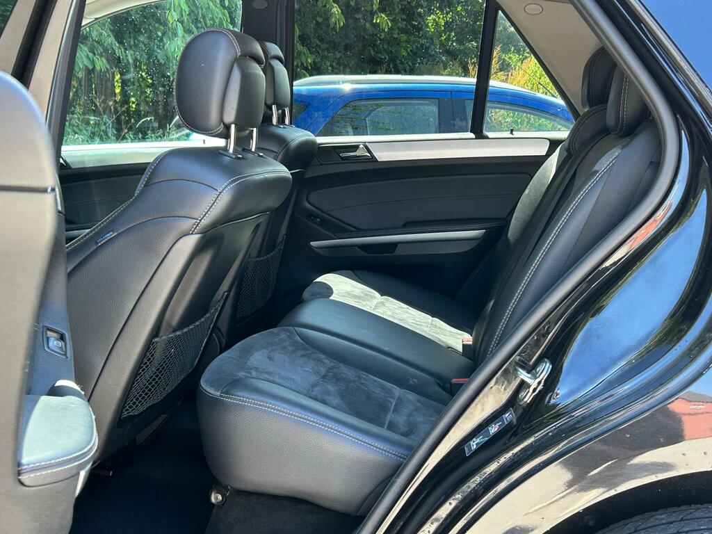 Mercedes-Benz M Class Black #19