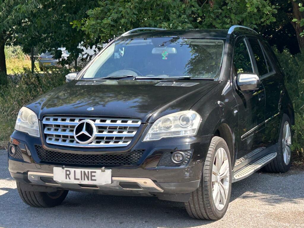 Mercedes-Benz M Class Black #7