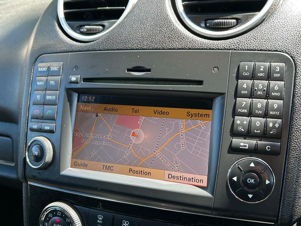 Mercedes-Benz M Class Black #38