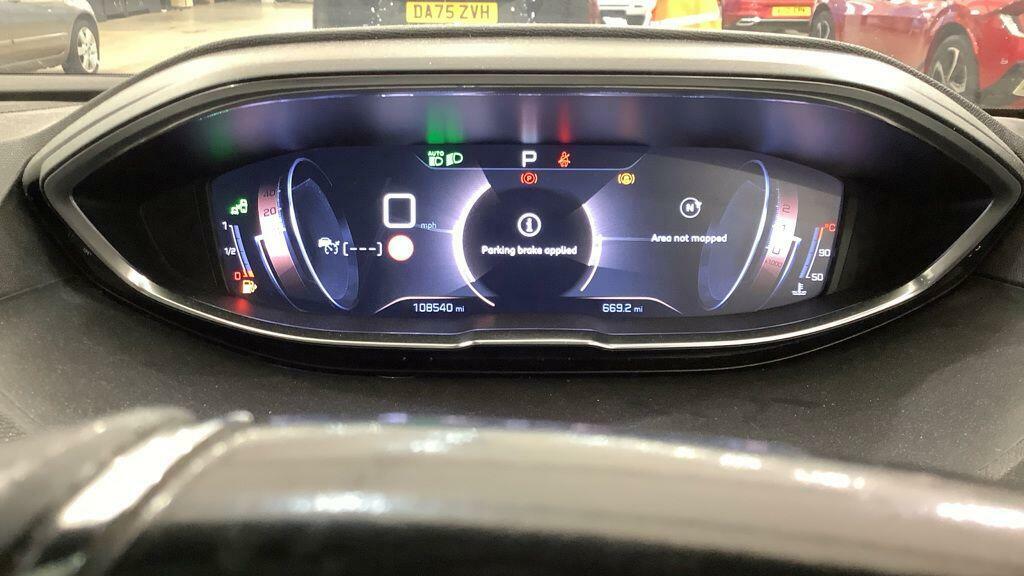 Peugeot 3008 1.2 Puretech Active Grey #11