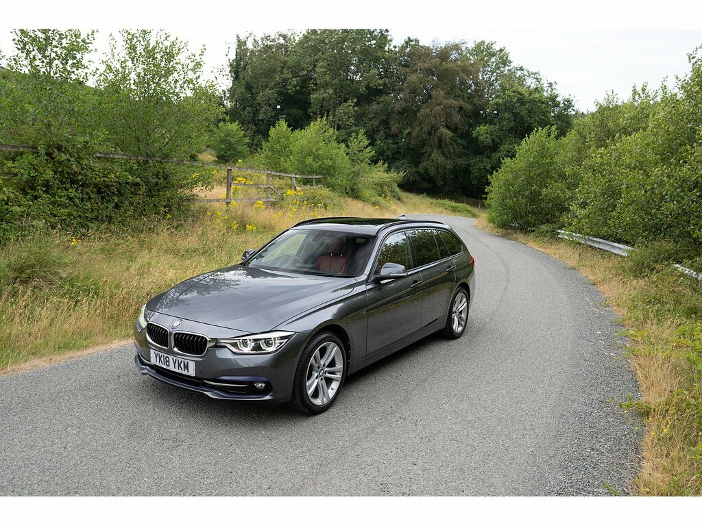 BMW 3 Series 318D Sport YK18YKM Grey #3
