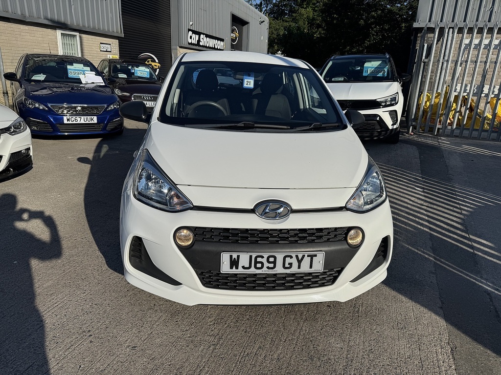 Hyundai I10 S White