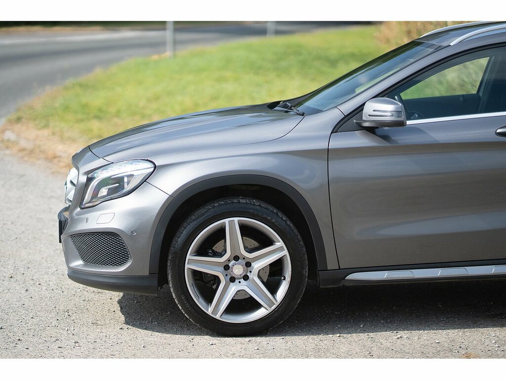 Mercedes-Benz GLA Class Gla220d Amg Line Grey #4
