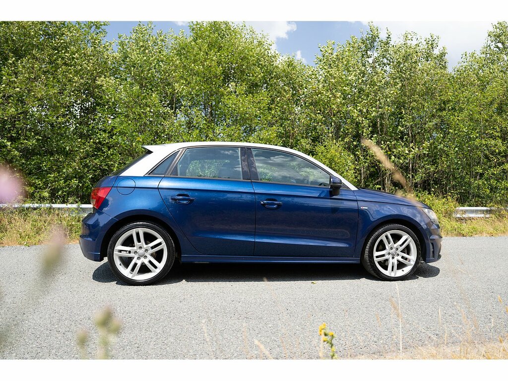 Audi A1 Tdi S Line Blue #4