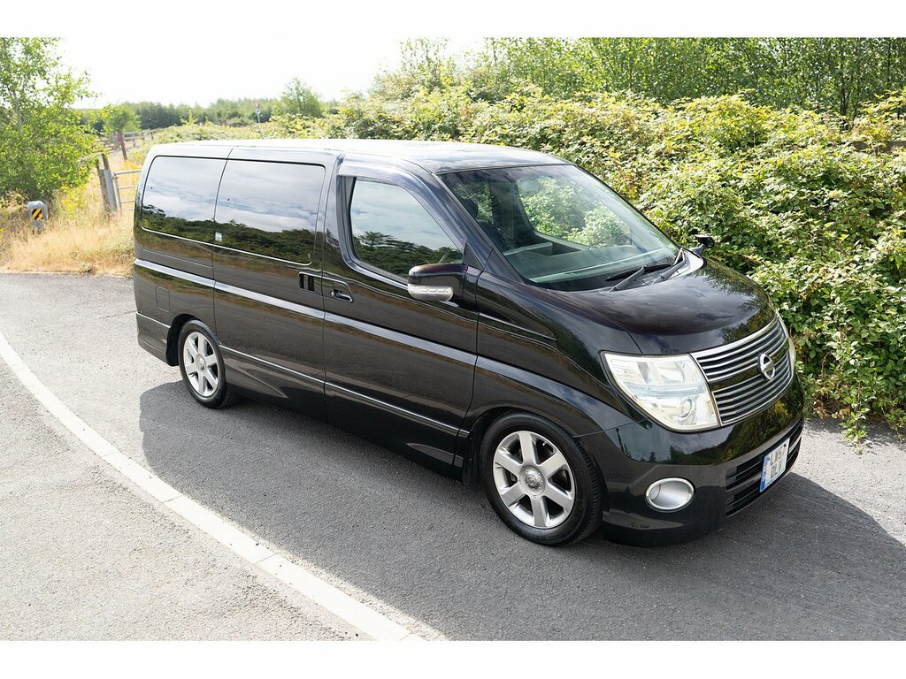 Nissan Elgrand Highway Star Black #4