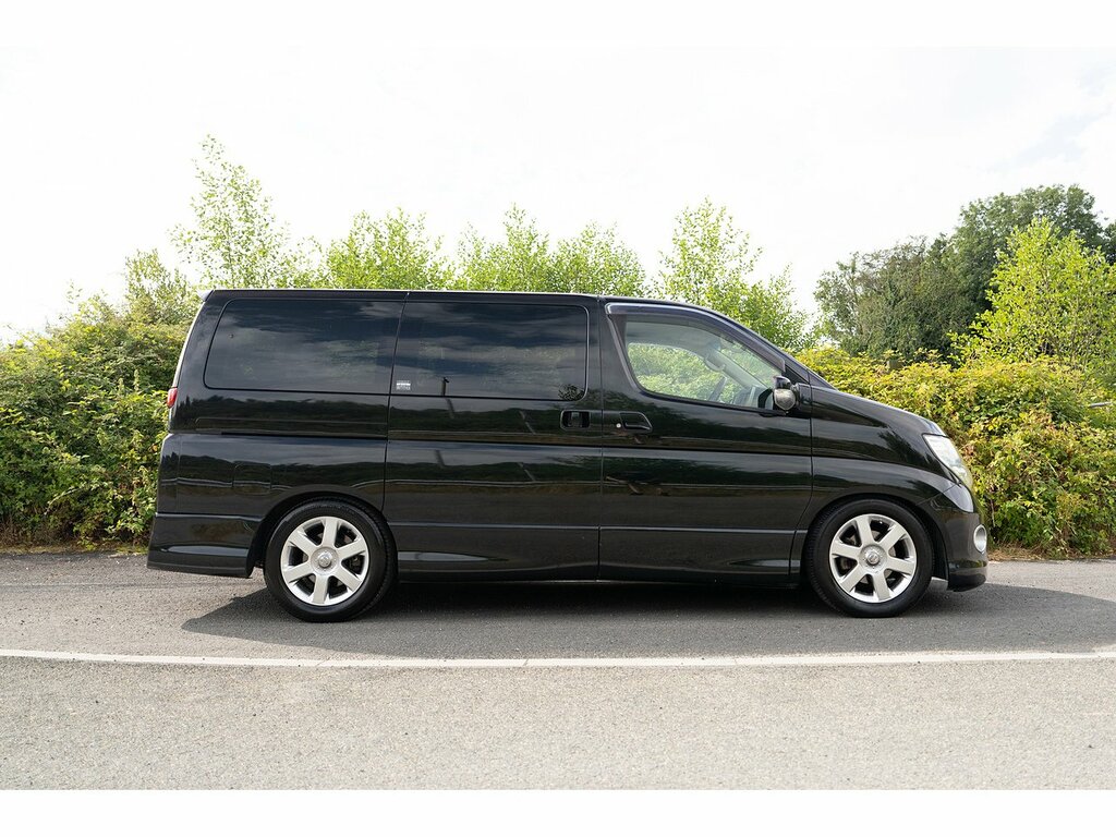 Nissan Elgrand Highway Star Black #6