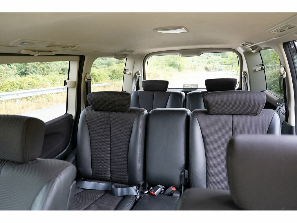 Nissan Elgrand   #14