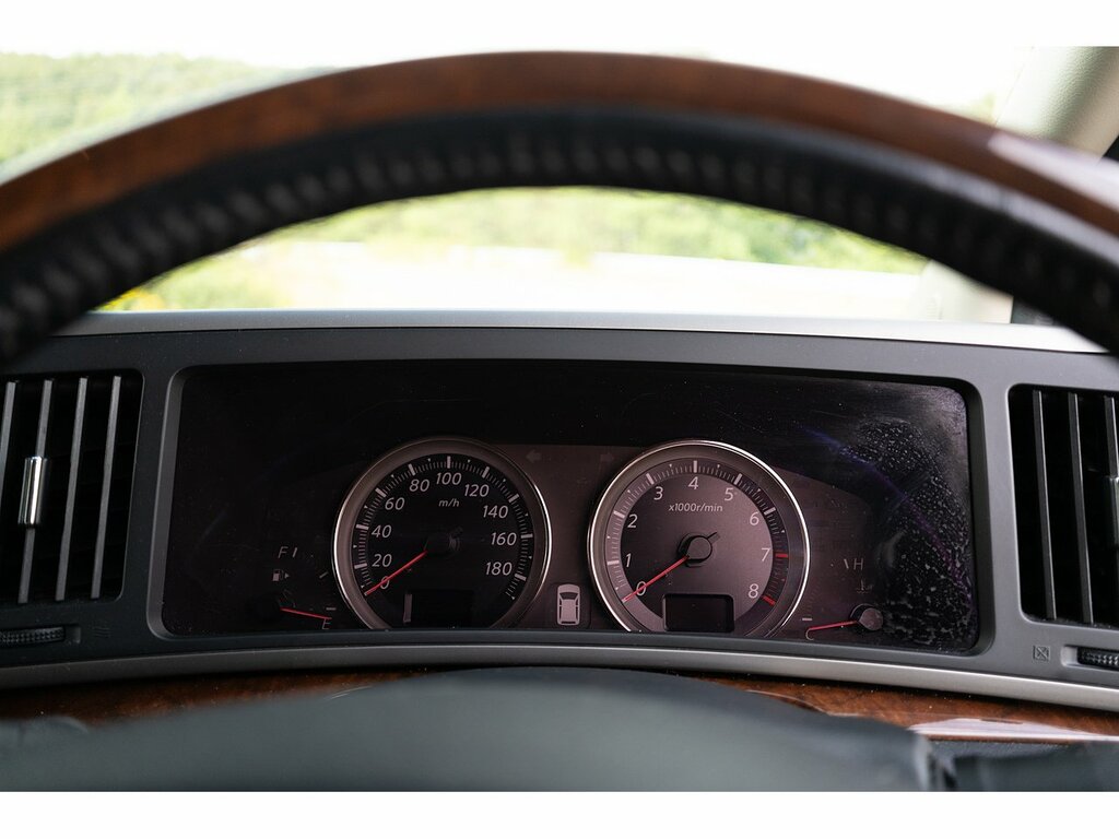 Nissan Elgrand   #18