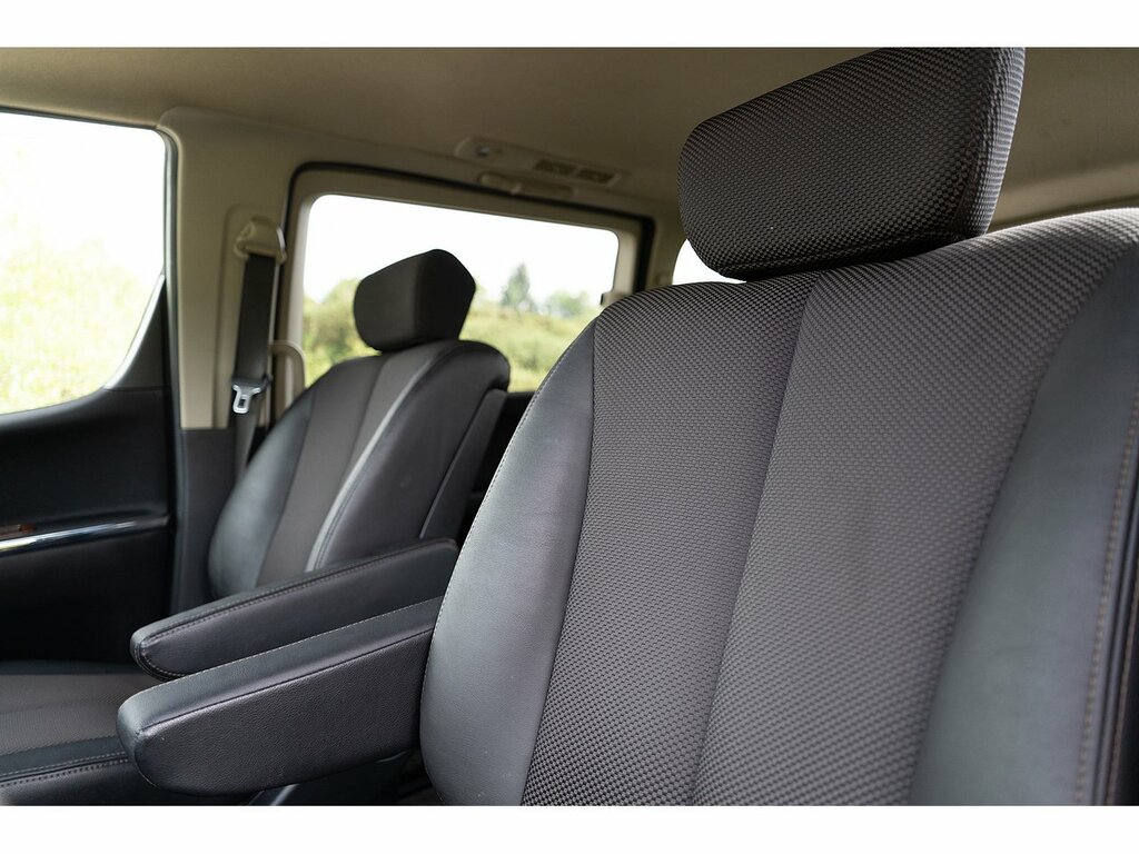 Nissan Elgrand   #7