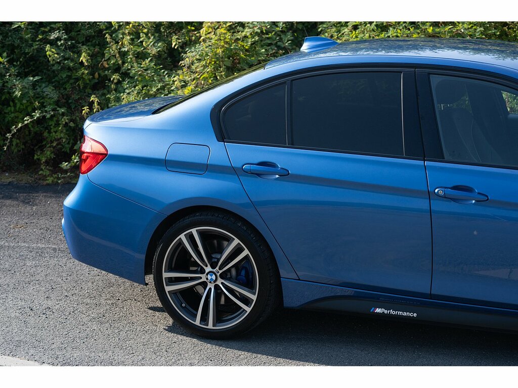 BMW 3 Series 335D M Sport Blue #4