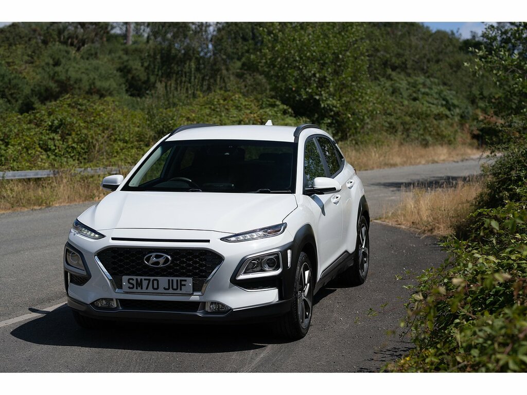 Hyundai Kona T-gdi Premium White #5