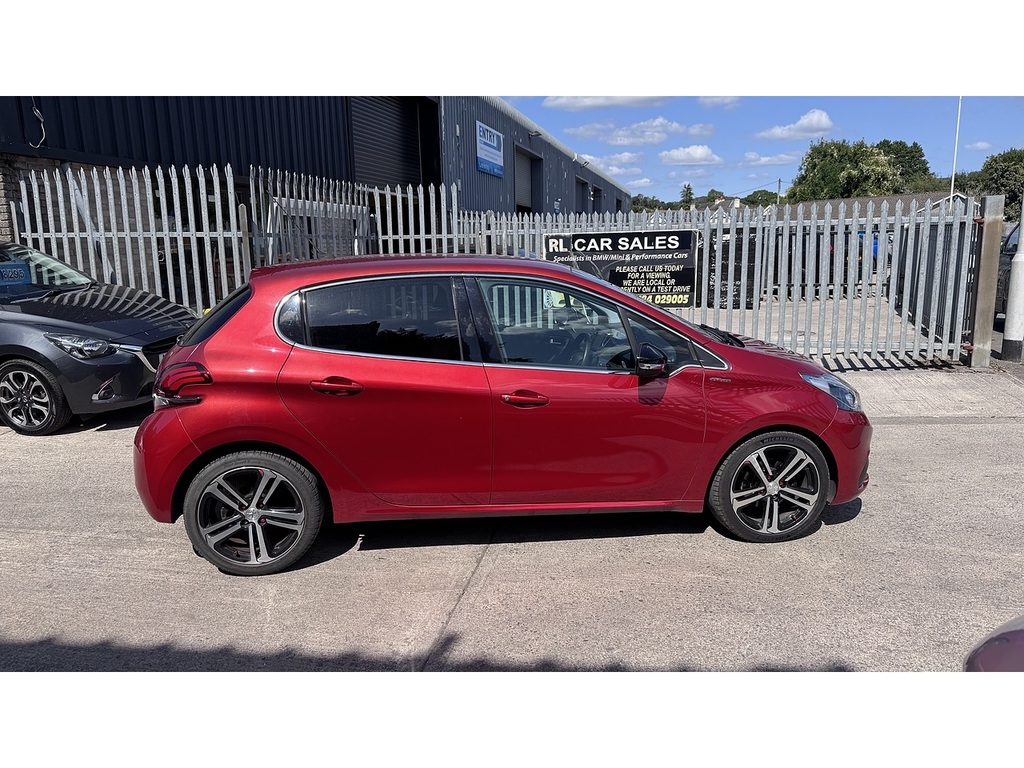 Peugeot 208 Puretech Gt Line Red