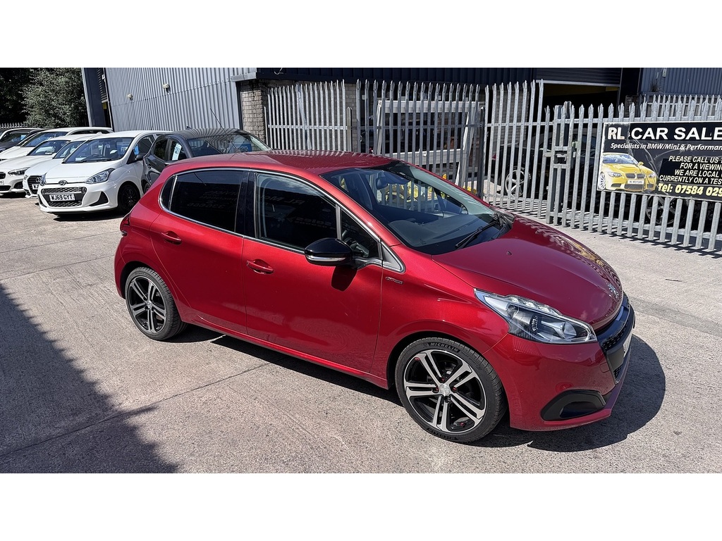 Peugeot 208 Puretech Gt Line Red #2