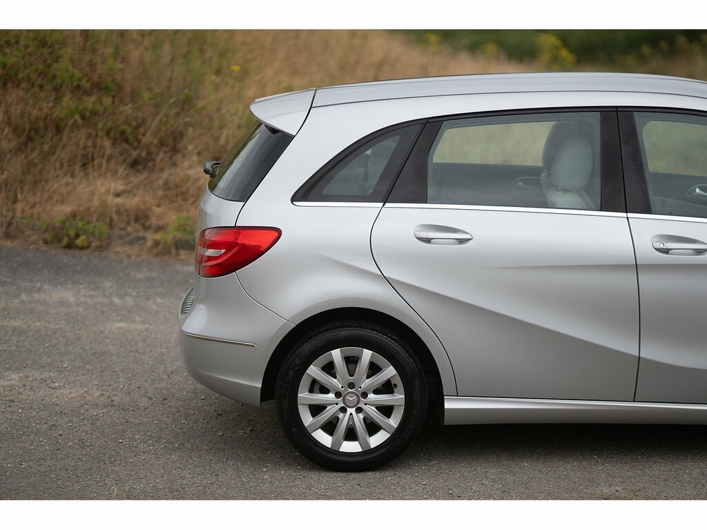 Mercedes-Benz B Class B180 Blueefficiency Se Silver #4