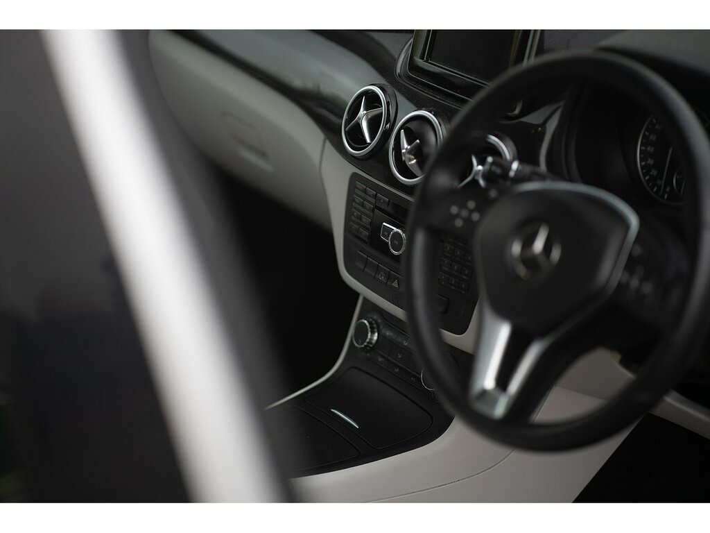 Mercedes-Benz B Class B180 Cdi Blueefficiency Sport U2319 Black #12
