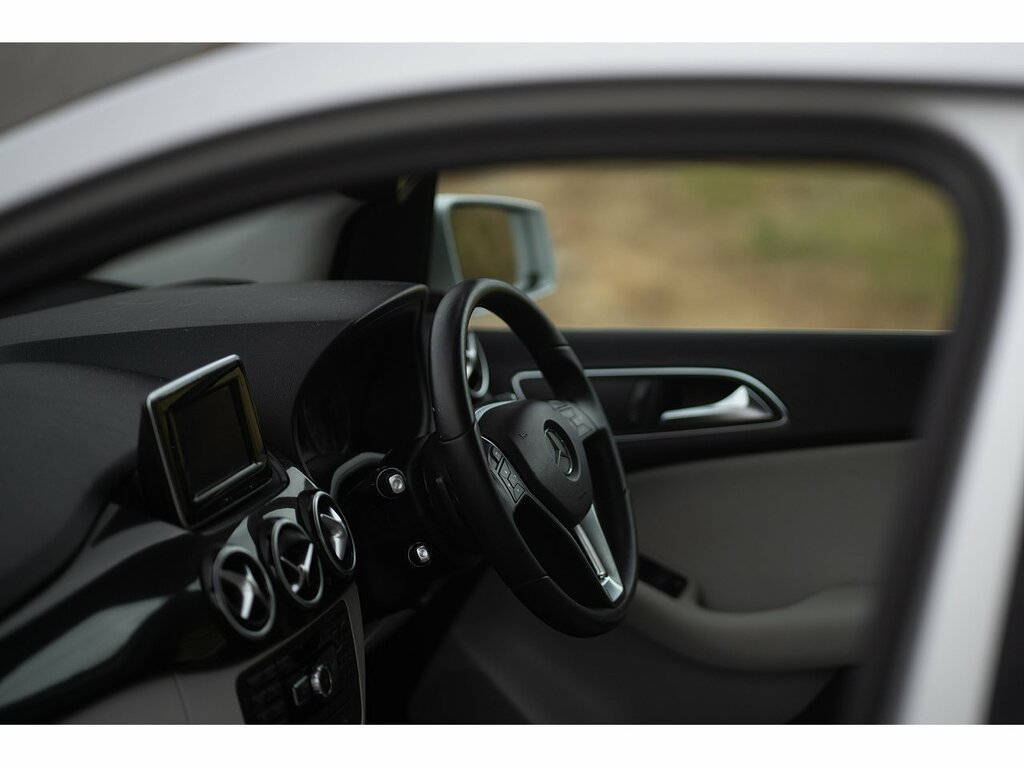 Mercedes-Benz B Class B180 Cdi Blueefficiency Sport U2319 Black #20