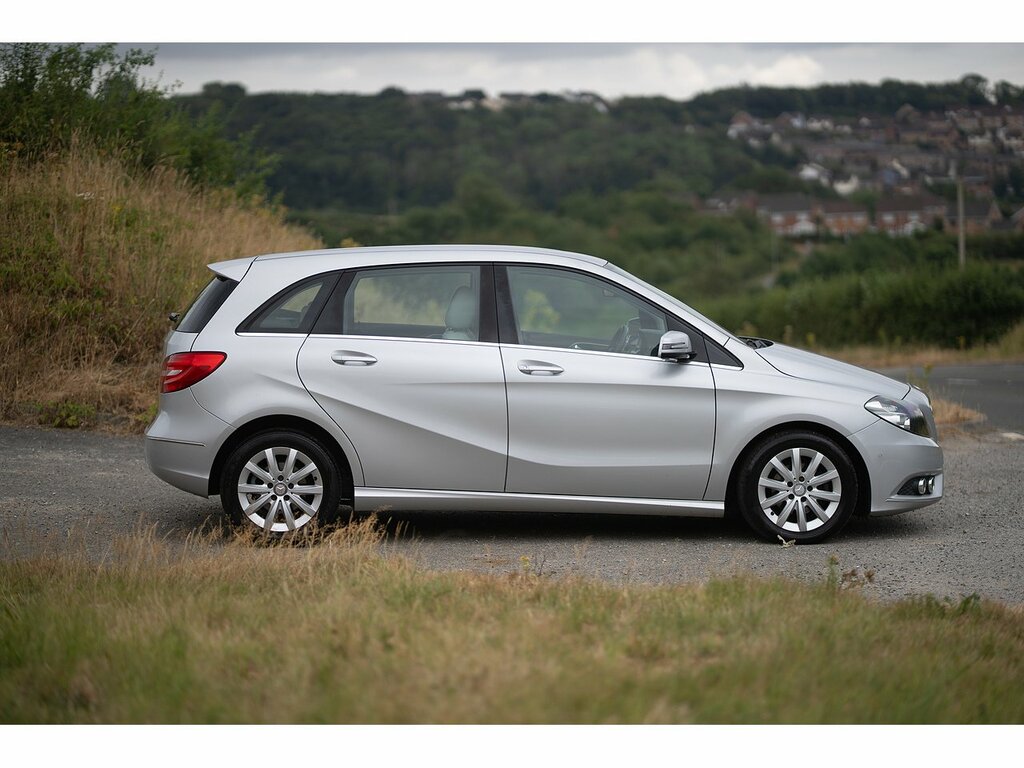 Mercedes-Benz B Class B180 Blueefficiency Se Silver #2