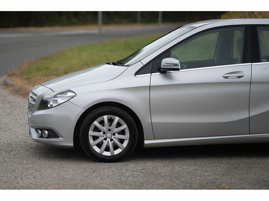 Mercedes-Benz B Class B180 Cdi Blueefficiency Sport U2319 Black #19