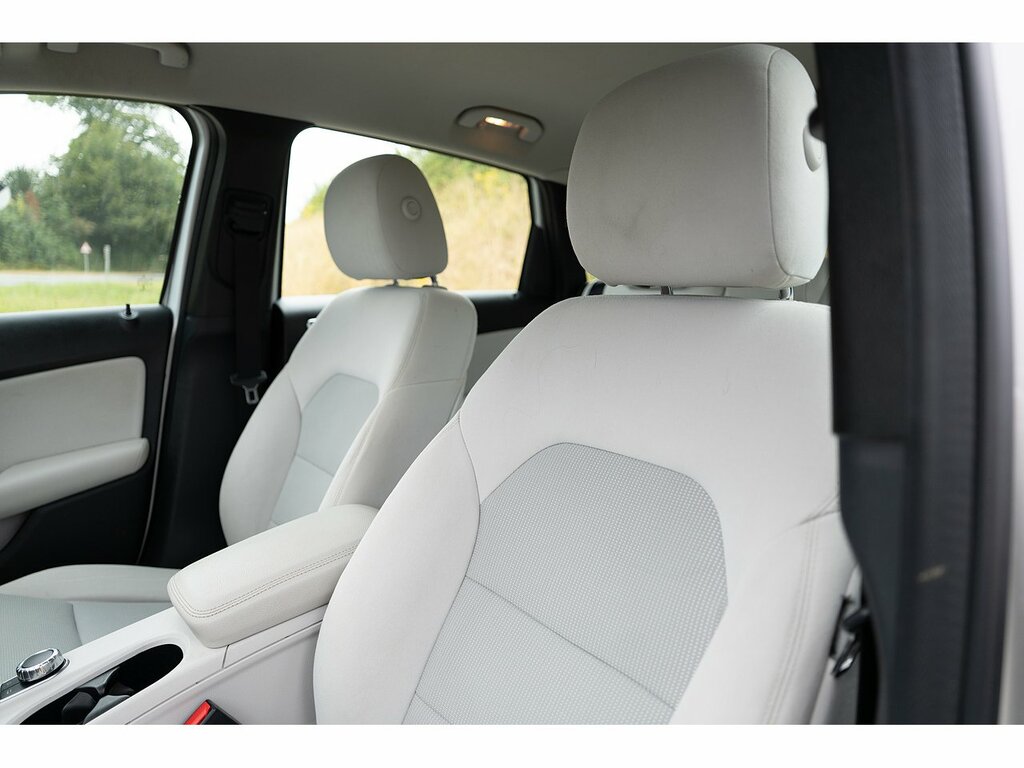 Mercedes-Benz B Class B180 Cdi Blueefficiency Sport U2319 Black #22