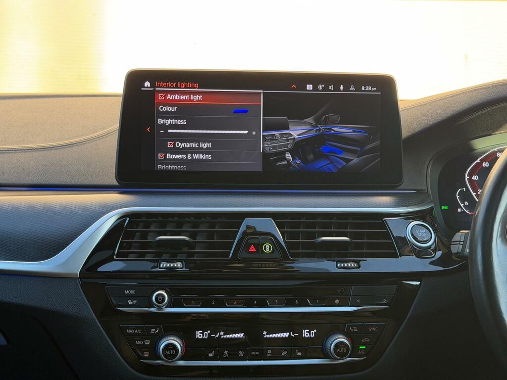 BMW 5 Series Se Blue #74