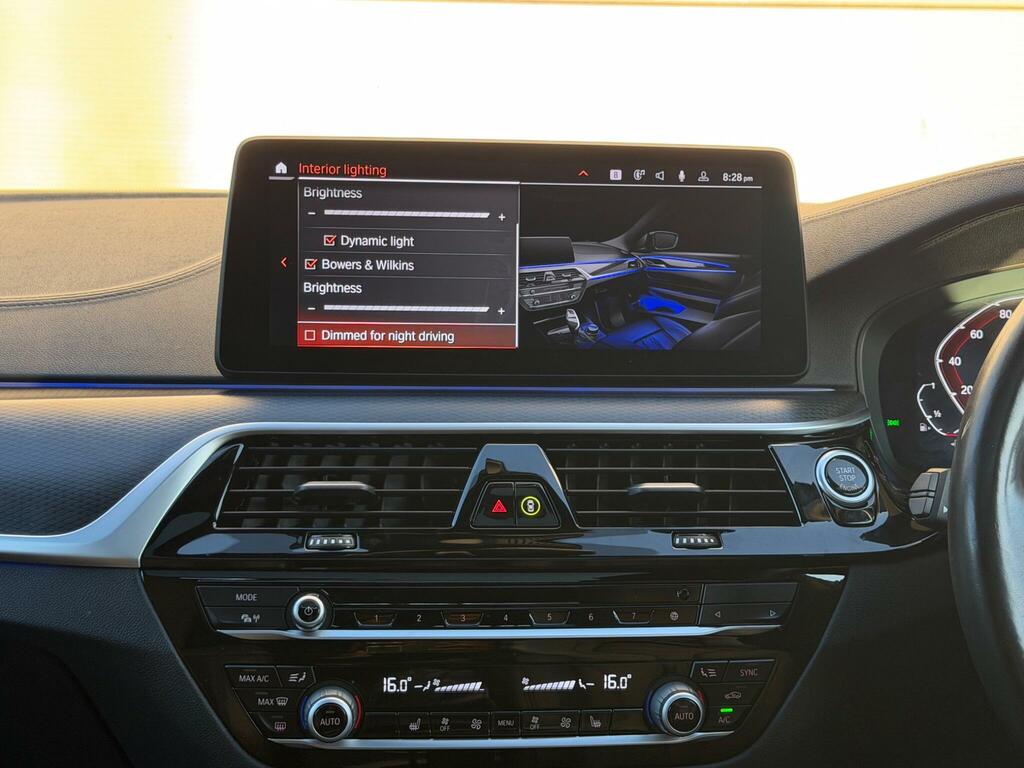 BMW 5 Series Se Blue #75