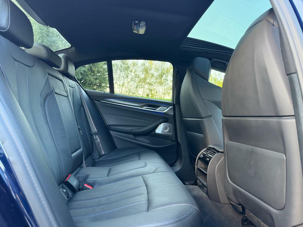 BMW 5 Series Se Blue #16