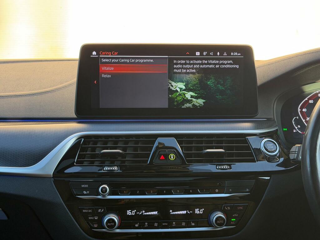 BMW 5 Series Se Blue #77