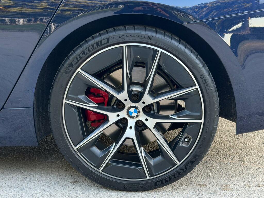 BMW 5 Series Se Blue #84