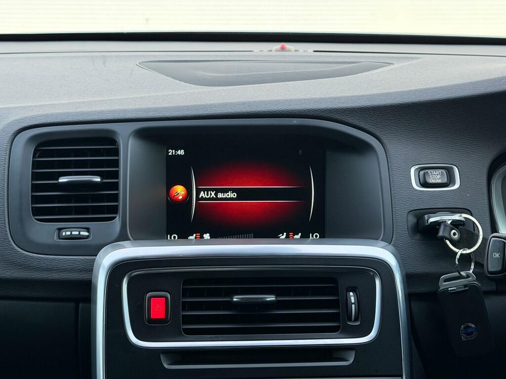 Volvo V60 2.0 D4 R-design Nav Grey #32