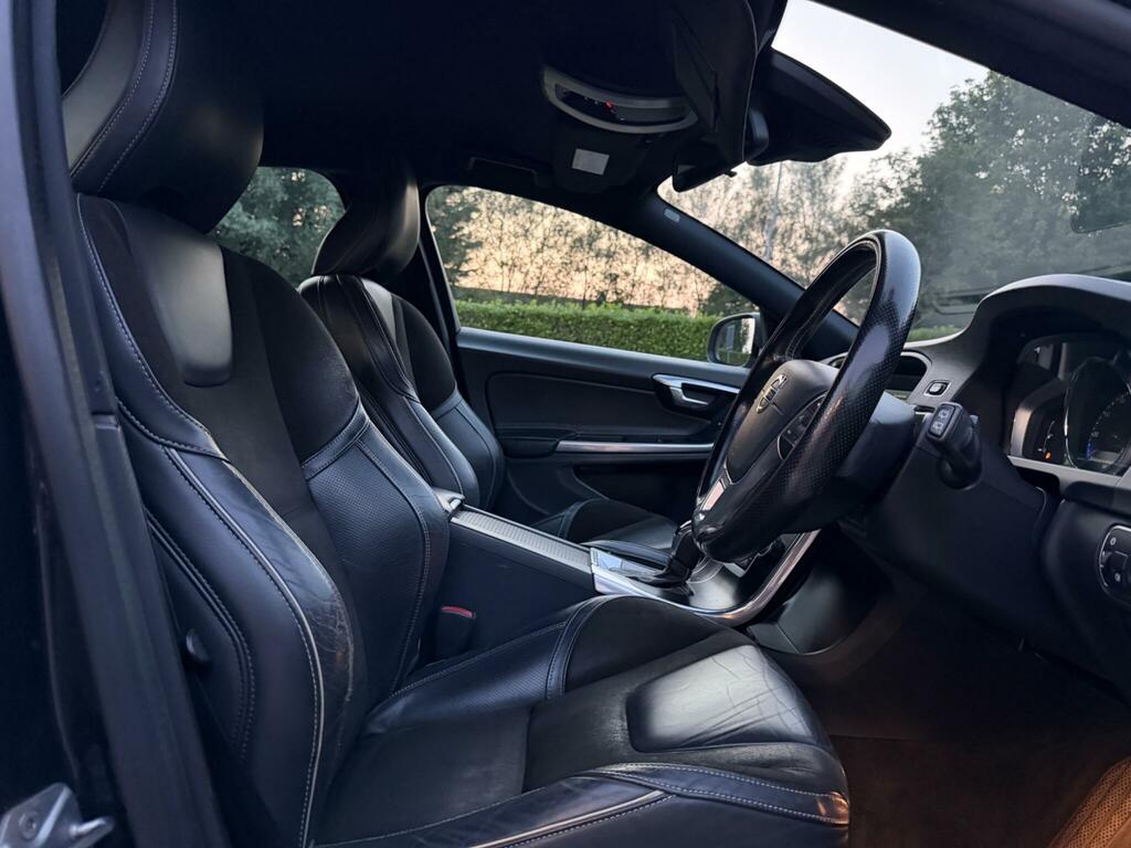 Volvo V60 2.0 D4 R-design Nav Grey #13