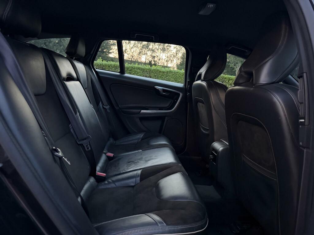 Volvo V60 2.0 D4 R-design Nav Grey #17