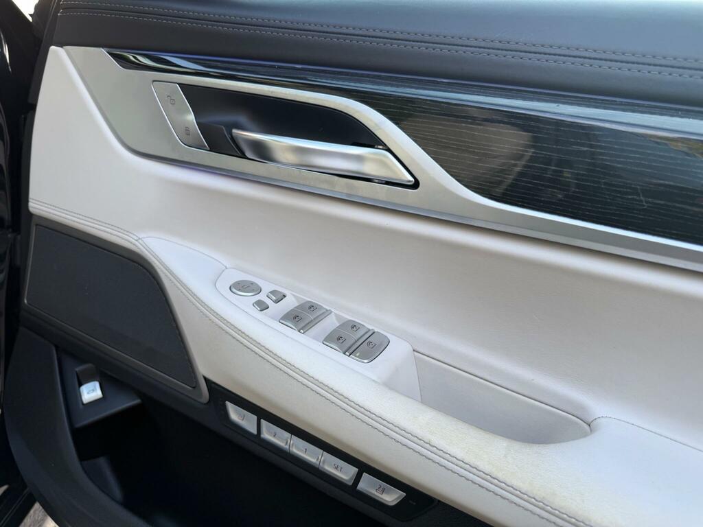 BMW 7 Series 730D M Sport Silver #32