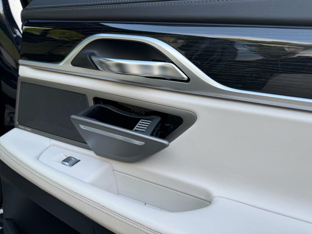 BMW 7 Series 730D M Sport Silver #31