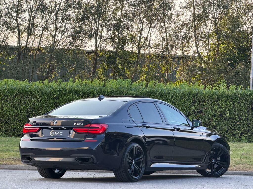 BMW 7 Series M Sport Black #3