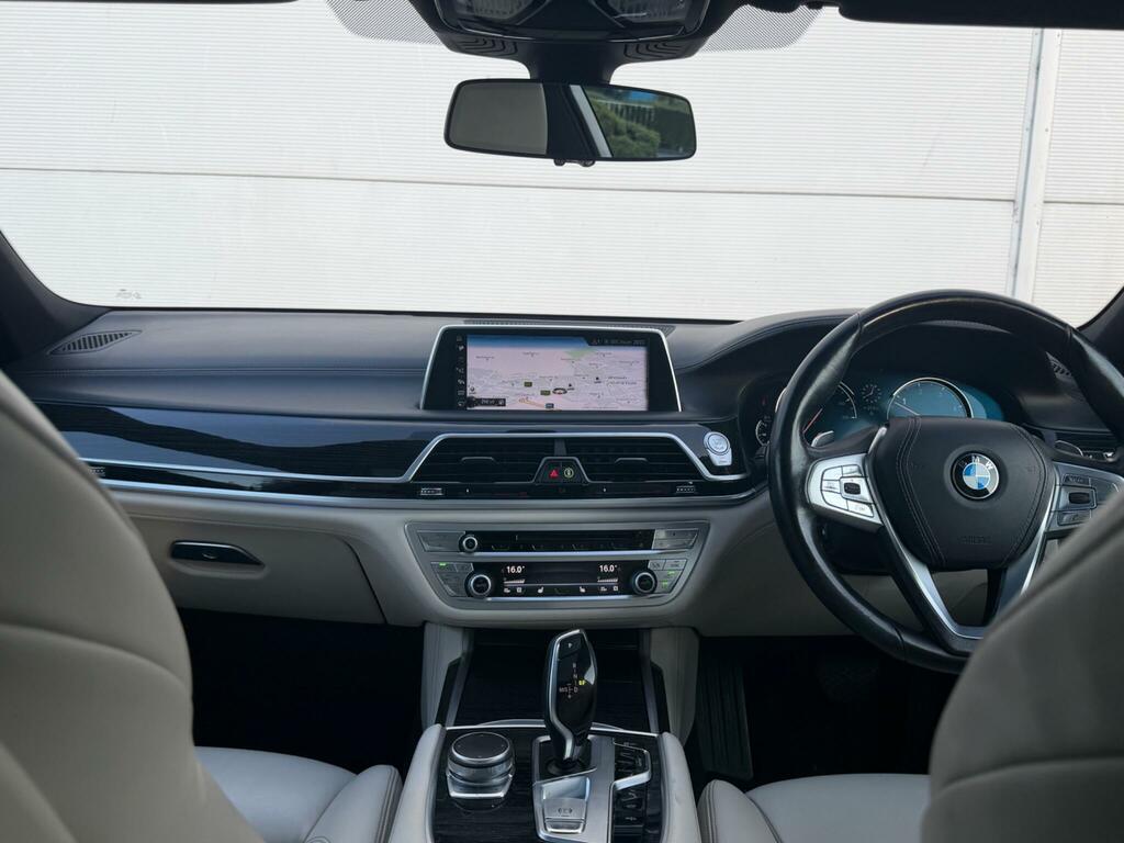 BMW 7 Series 730D M Sport Silver #38