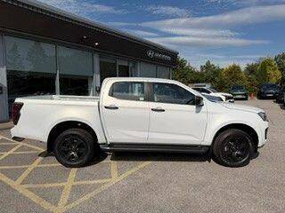 Isuzu D-Max 1.9 Td V-cross 4Wd Euro 6 Ss White #4