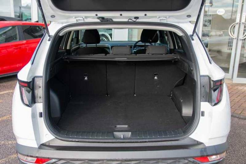 Hyundai Tucson 1.6 Tgdi Hybrid 230 Premium 2Wd - 2022 7 YT72JNX White #5