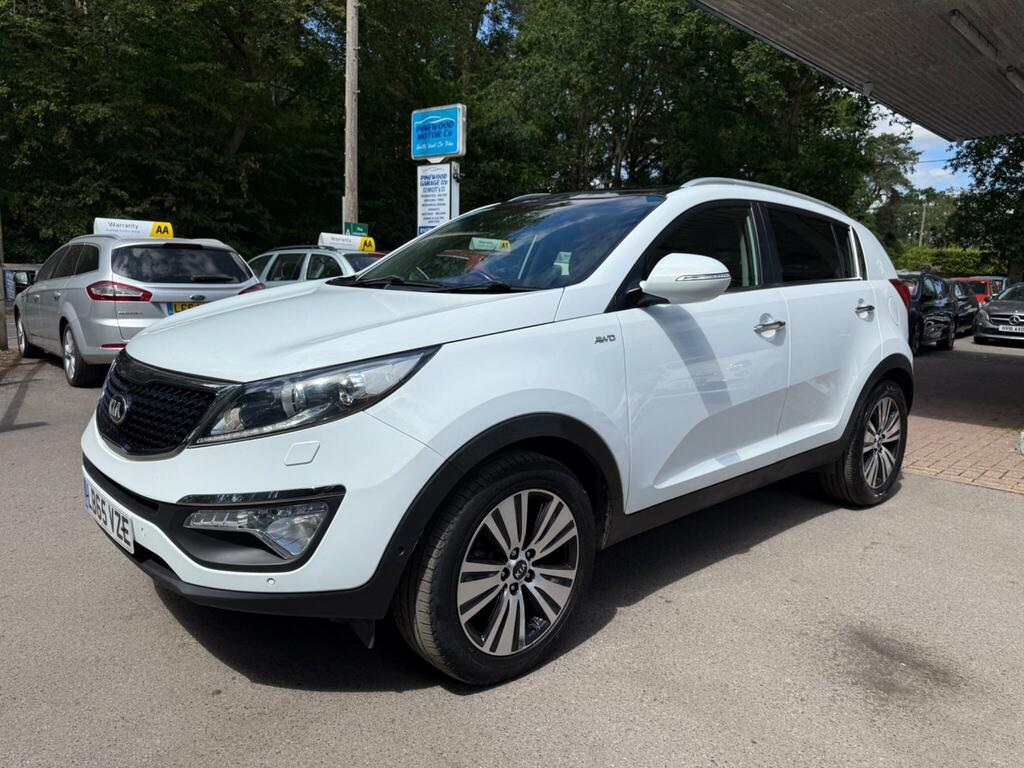 Kia Sportage 2.0 Crdi Kx-4 Awd Euro 5 White #3