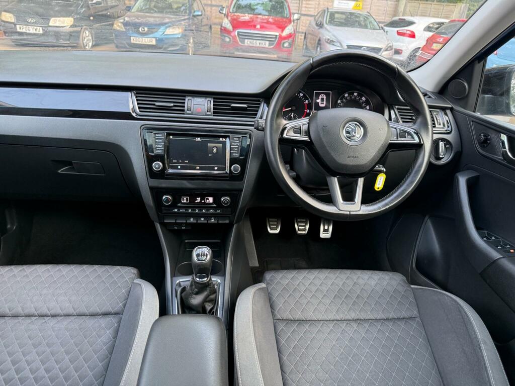 Skoda Rapid Spaceback 1.2 Tsi 110 Se Sport Black #19