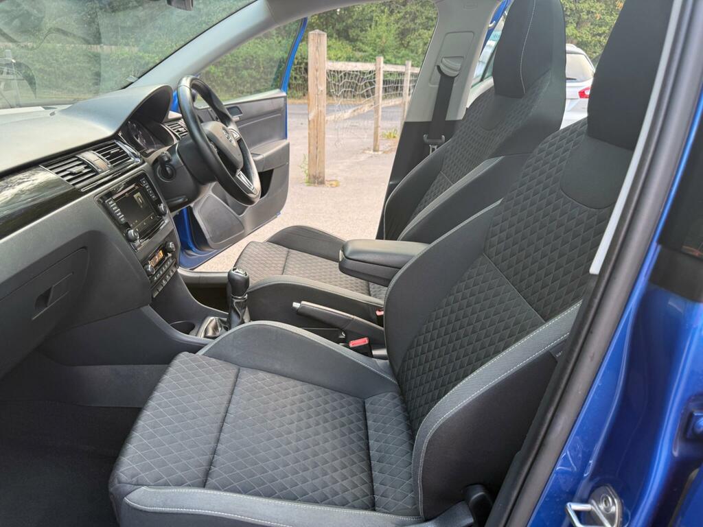 Skoda Rapid Spaceback 1.2 Tsi 110 Se Sport Black #30