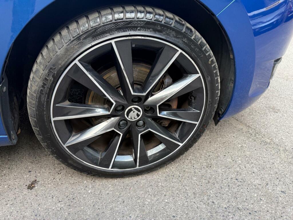 Skoda Rapid Spaceback 1.2 Tsi 110 Se Sport Black #45