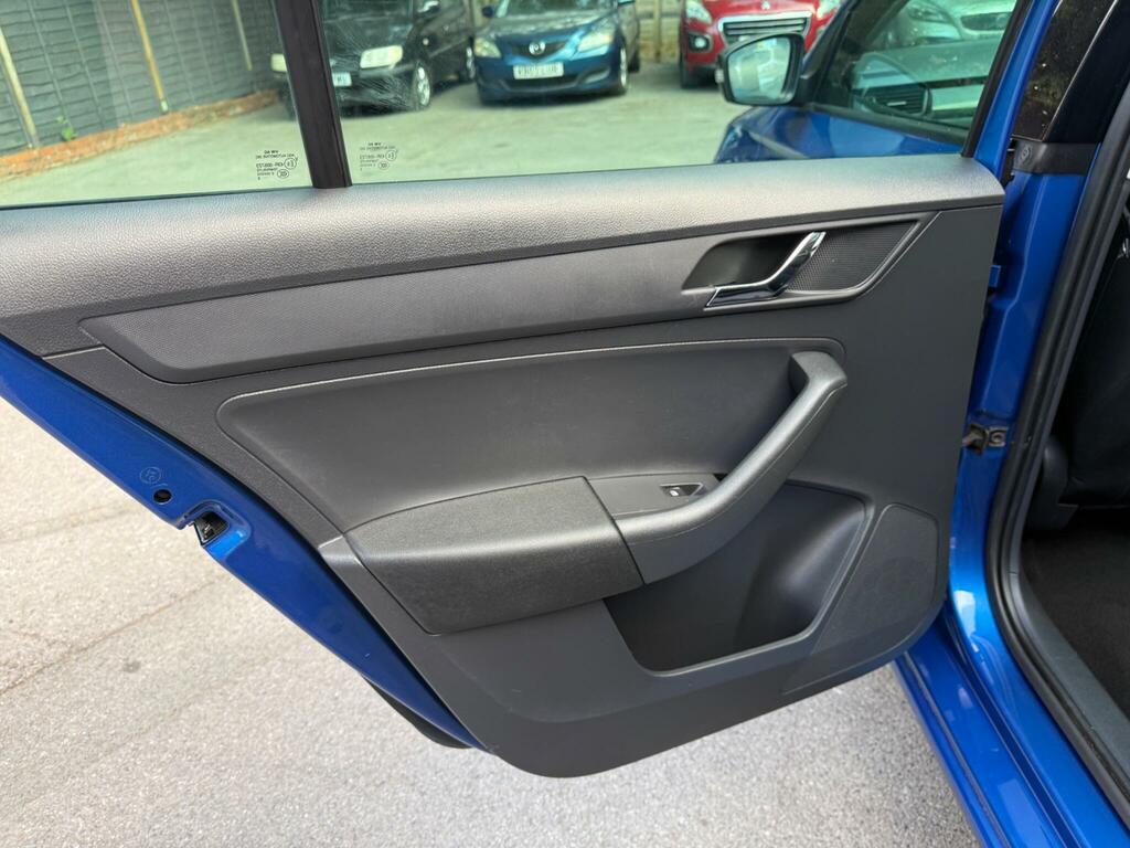 Skoda Rapid Spaceback 1.2 Tsi 110 Se Sport Black #38