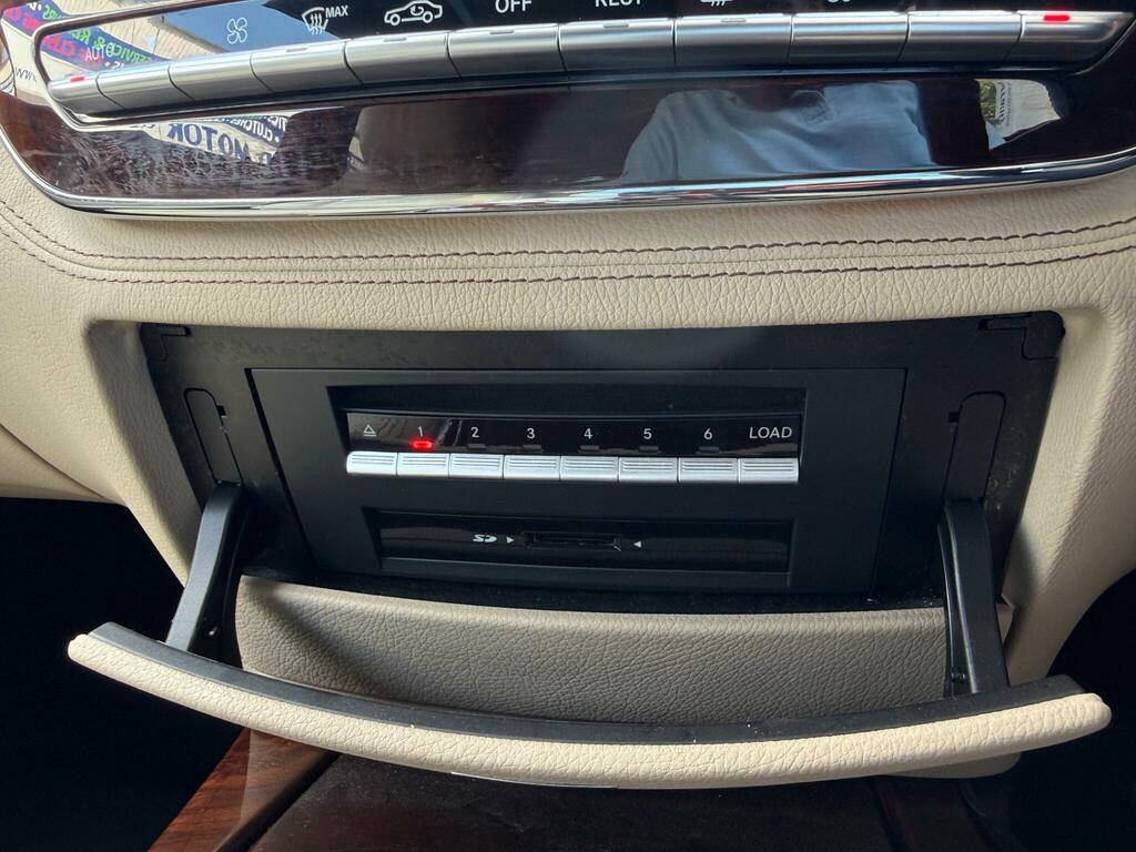 Mercedes-Benz S Class Saloon Silver #33